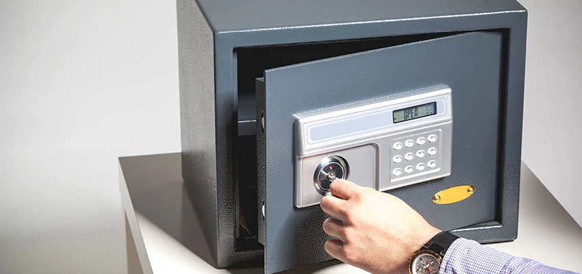 Jewelry Safe Unlocking Service in Palm Springs, California