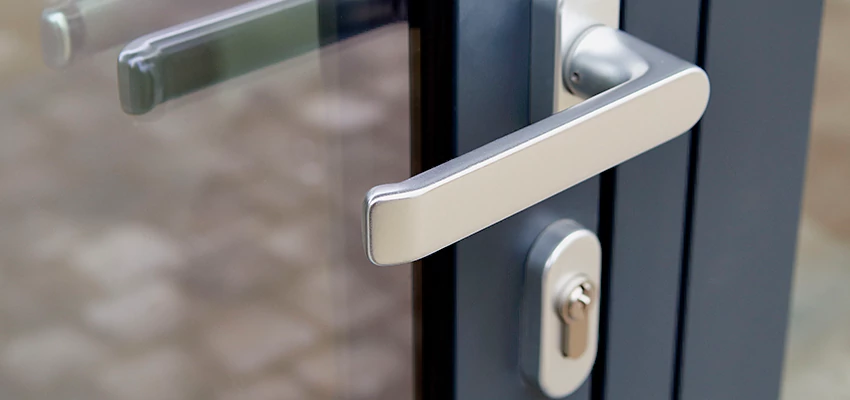 Broken Door Lock Cylinder Repair in Palm Springs, California