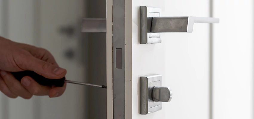 Automotive Lock Installation in Palm Springs, CA